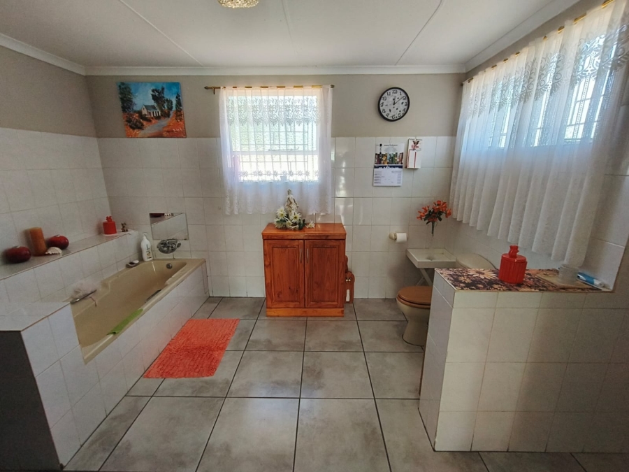 3 Bedroom Property for Sale in Mooinooi North West